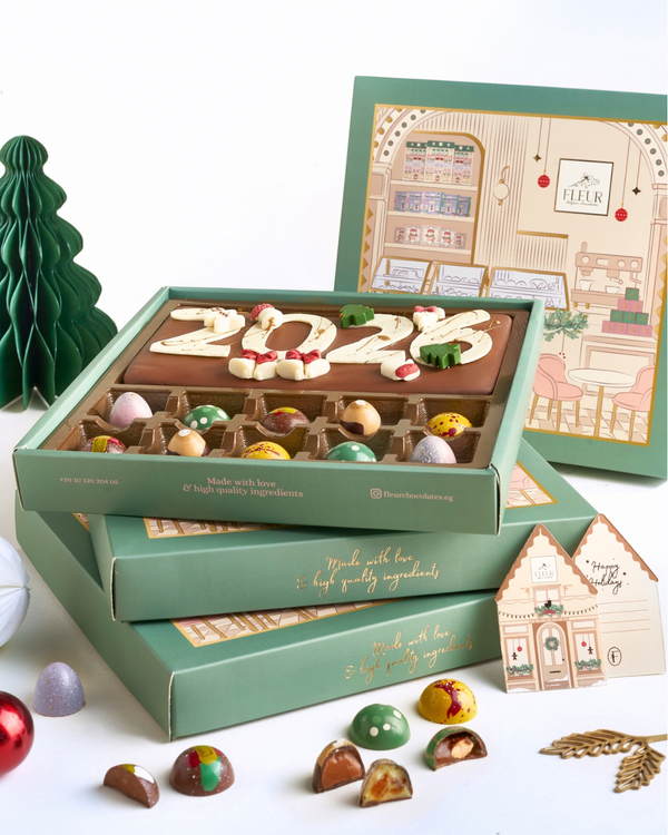 2025 Gingerbread Cookie Coated with  Belgian Chocolate +10 Pieces Belgian Chocolate Bonbon