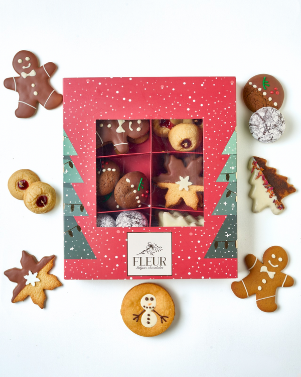 18 Pieces Box Christmas Cookies 6 Different Flavors