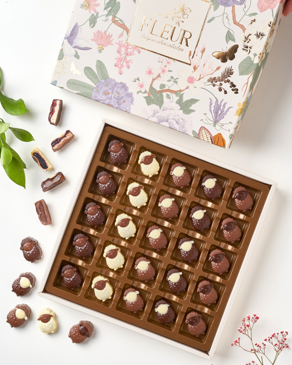 25 Pieces Belgian Chocolate Sheep Edition ( Fruity Collection )